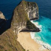 Travel the world, make memories to last a lifetime  Watch the video inspiring a movement to get out and go see the world. This is the story of 4 friends who traveled to 6 continents in only 21 days.  Authentic experiences. Inspirational travel. Sightseeing Everywhere.